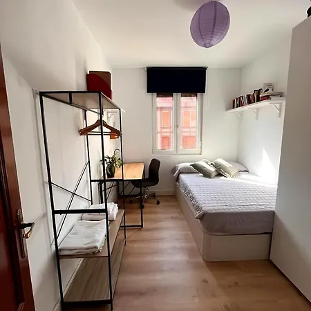 Confortable Room 15 Minutes From Downtown *